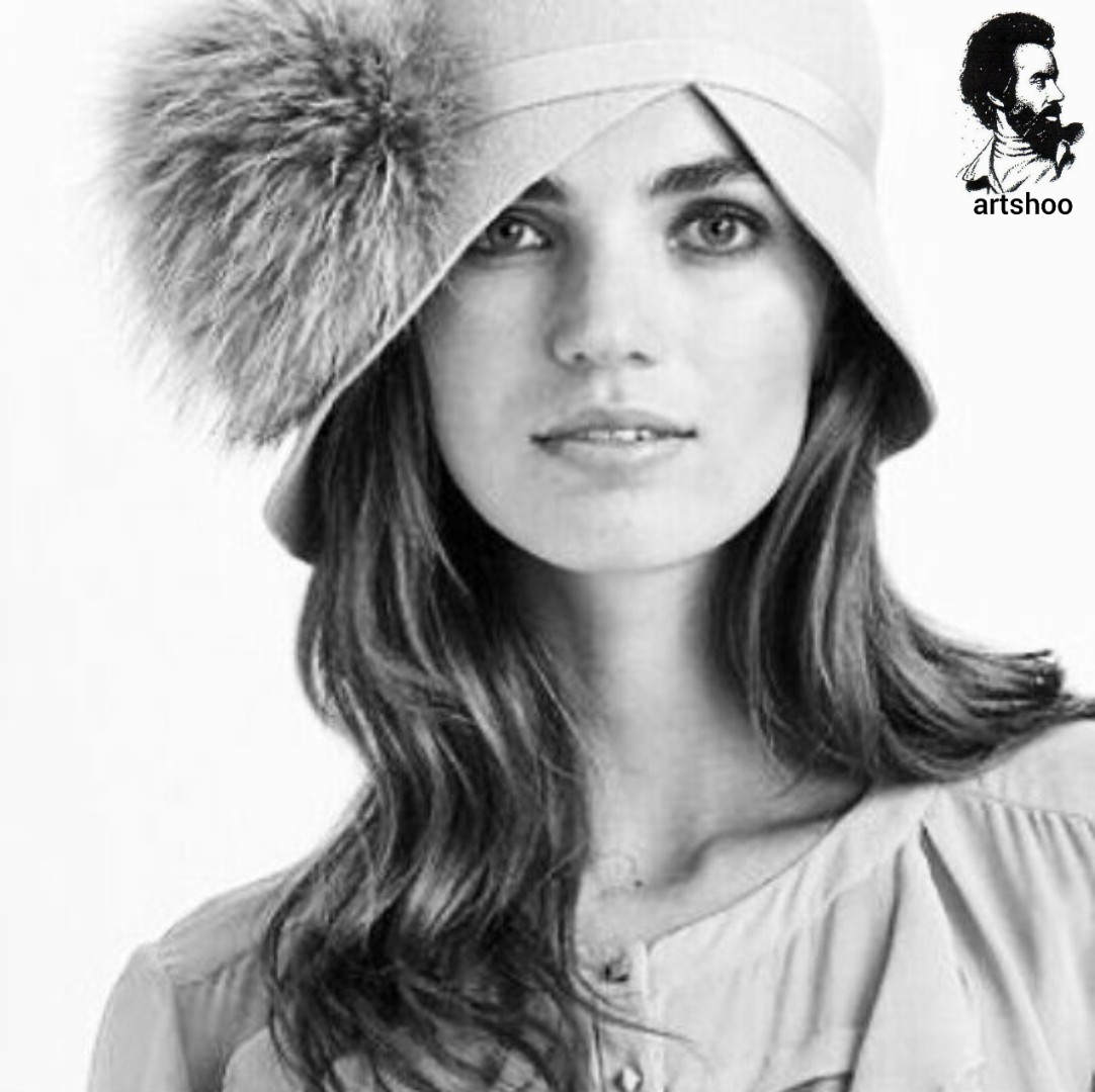 مدل سیاه قلم اورژینال